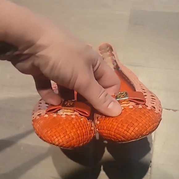 Tory Burch Carlyle Leather Woven Bow Ballet Flats in Coral Size 8.5 Women - Picture 6 of 8